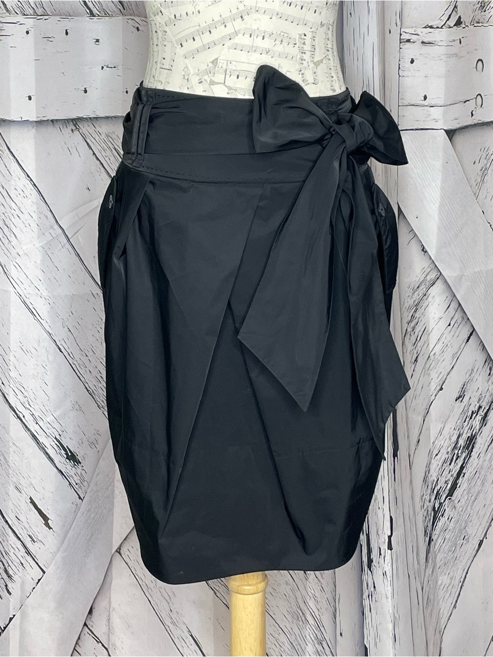 Yansi Fugel Black Satin Tulip Skirt Y2K Size 8